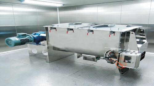 Vuruşlu bantlı karıştırıcı probiyotik tozun verimli ve yüksek kaliteli üretimini sağlar